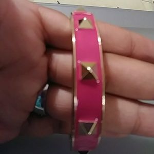Hinged bracelet